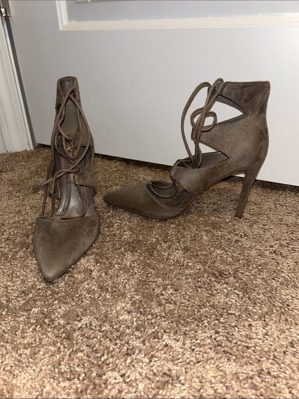 Gray heels